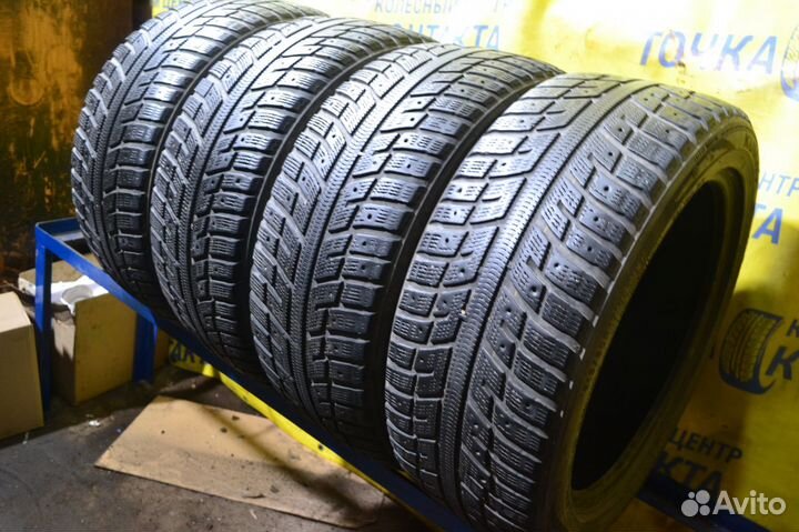 Kumho I'Zen KW22 215/50 R17