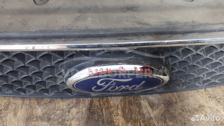 Эмблема Ford Focus