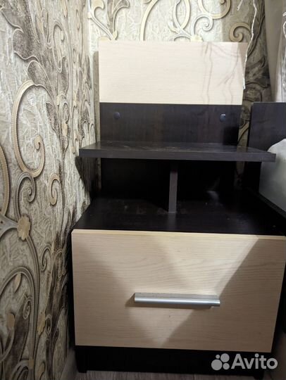Тумба прикроватная