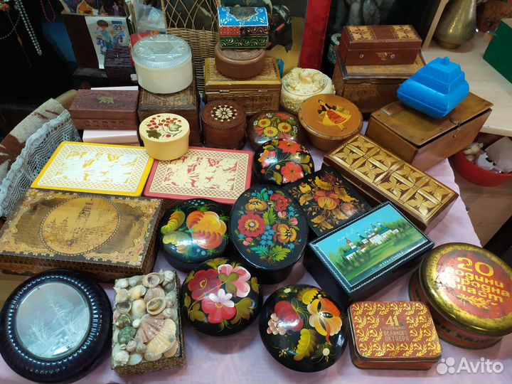 СССР шкатулки разные банки агитация жесть