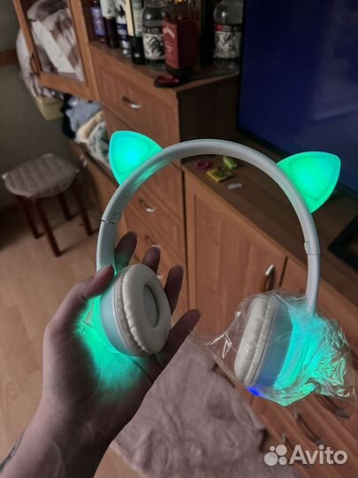 Беспроводные наушники с ушками