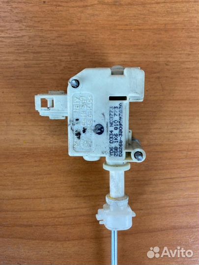 Активатор лючка бензобака Vw Golf 5 BSE 2007