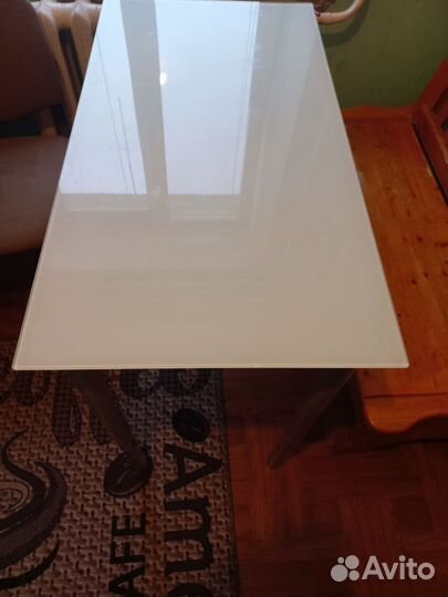 Стол стеклянный