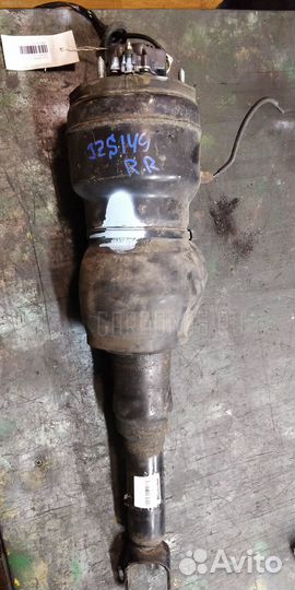 Стойка амортизатора на Toyota Crown Majesta JZS149