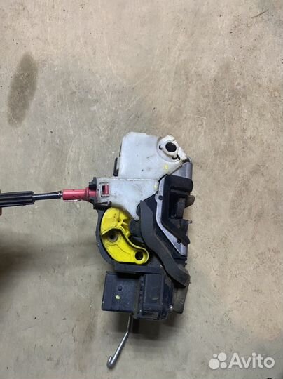 Шевроле авео т300 замок передней левой двери