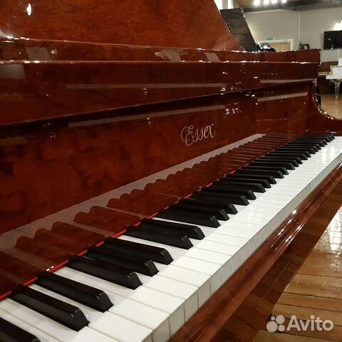 Пианино Essex by Steinway