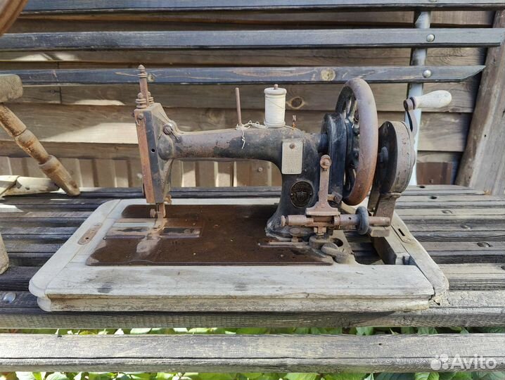 Швейная машинка