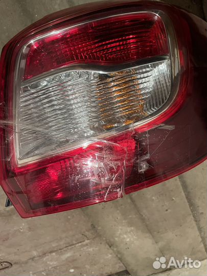 Фонарь задний правый reno sandero 2 рест