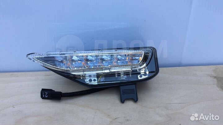 Повторитель поворота левый на Infiniti Q50 (V37)