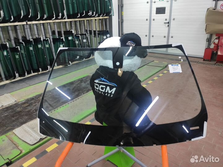 Лобовое стекло Renault Sandero