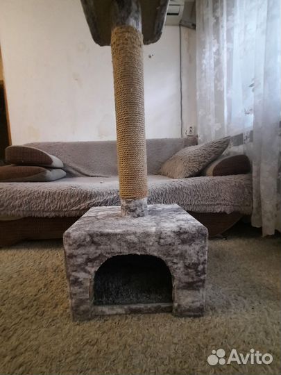 Домик для кошки с когтеточкой