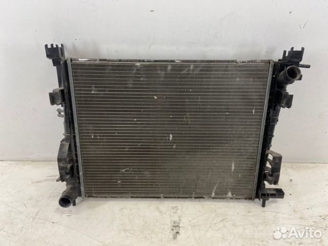Радиатор охлаждения Renault Kaptur 2016