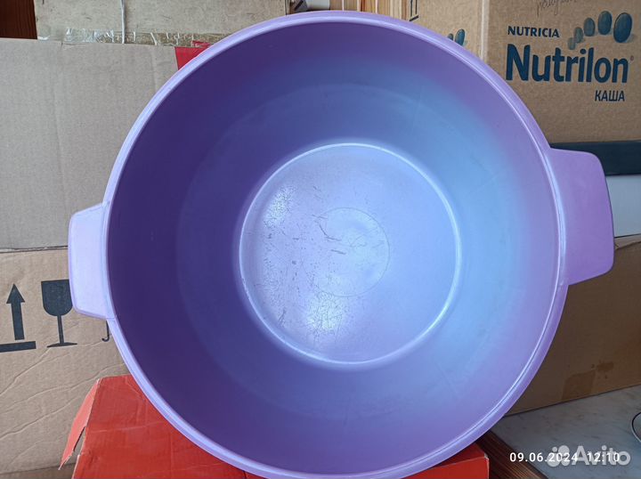 Тазы и ведро пластиковые