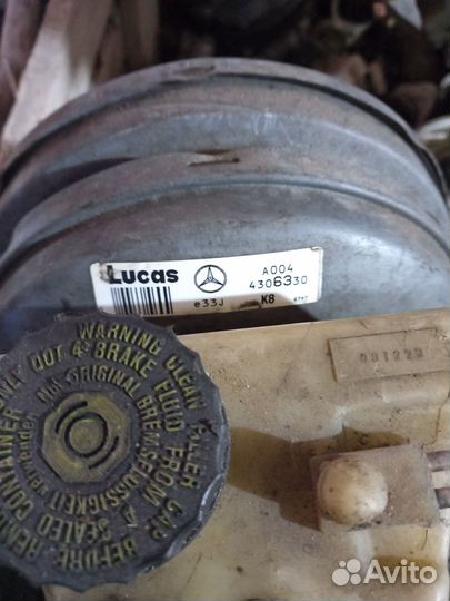 Вакуум тормозной системы Mercedes