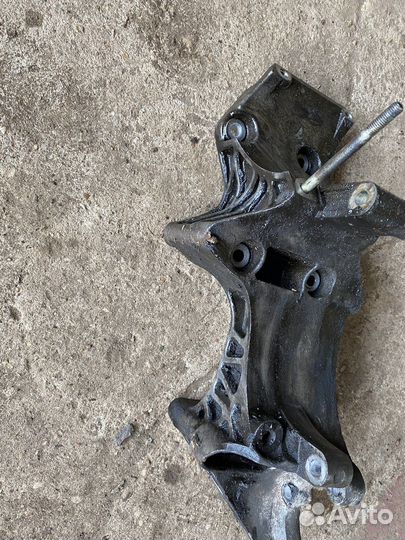 Кронштейн гур генератор компресора Chevrolet Epica
