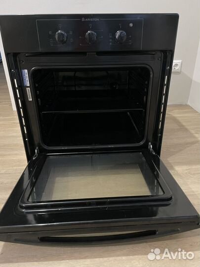 Духовой шкаф hotpoint Ariston