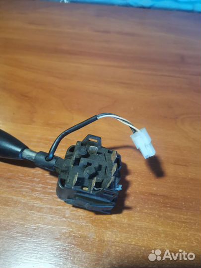 Переключатель поворотов подрулевой Daewoo Nexia