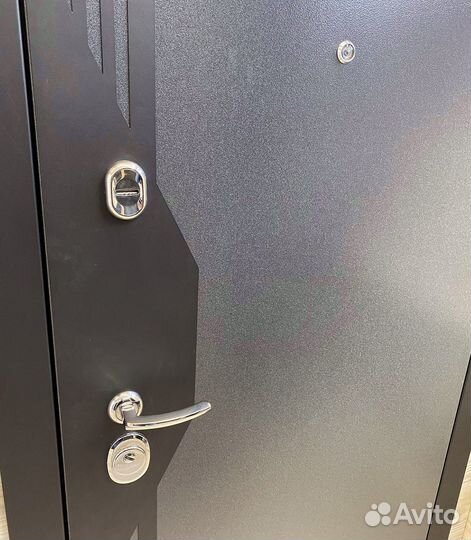 Дверь входная с терморазрывом