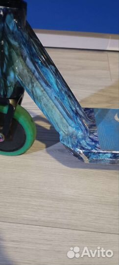 Трюковой самокат Fuzion Z350 2021, dragon scale