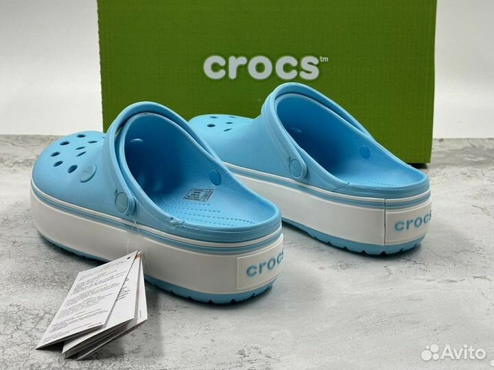 Crocs сабо женские на платформе голубые