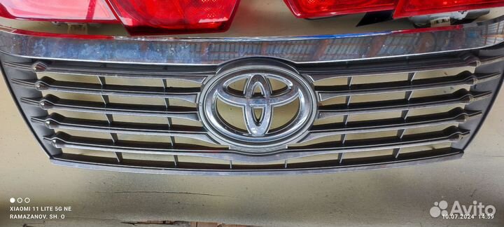 Фары и решётки на камри оригинал