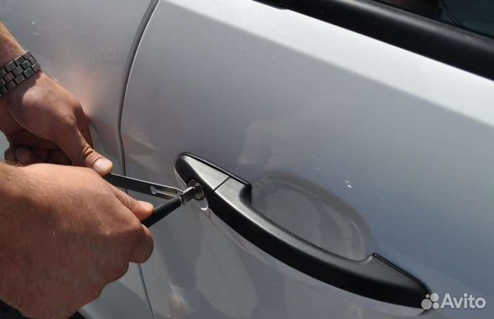 Вскрытие замков,авто квартир гаражей сейфы