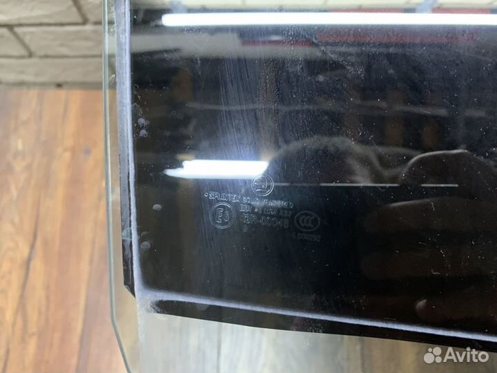 Skoda Octavia A5 Стекло двери задней LH RH