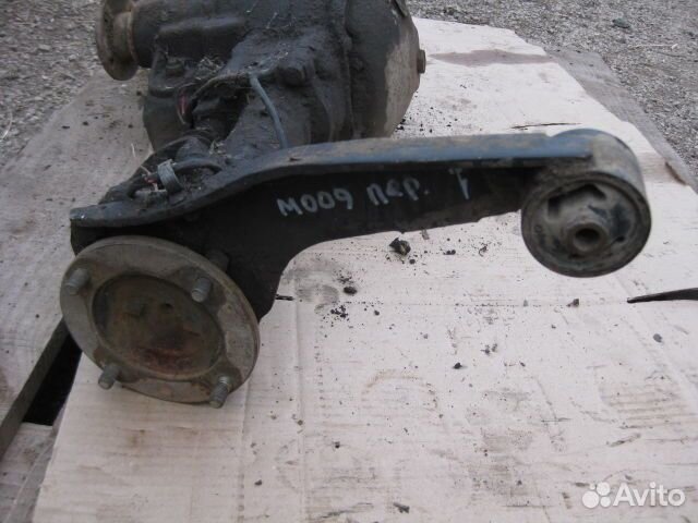 Кронштейн редуктора Mitsubishi Pajero (1990-2000)