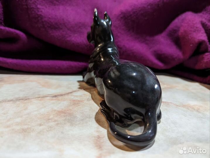 Дог чёрный. Статуэтка собаки, фарфор