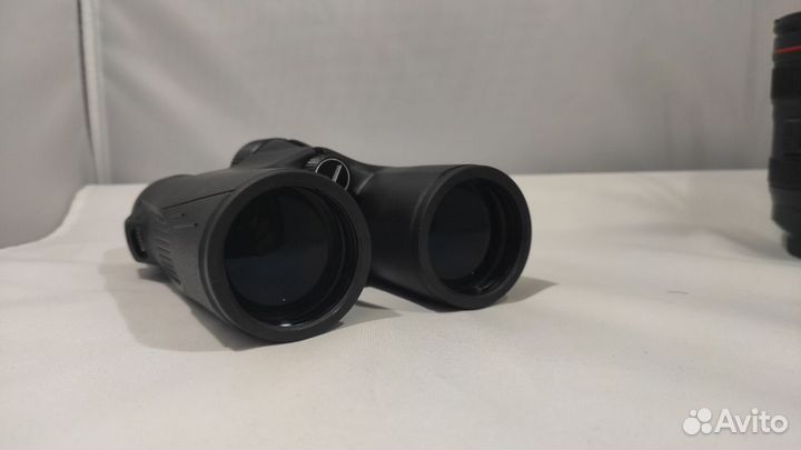 Бинокль svbony SV47 10x42