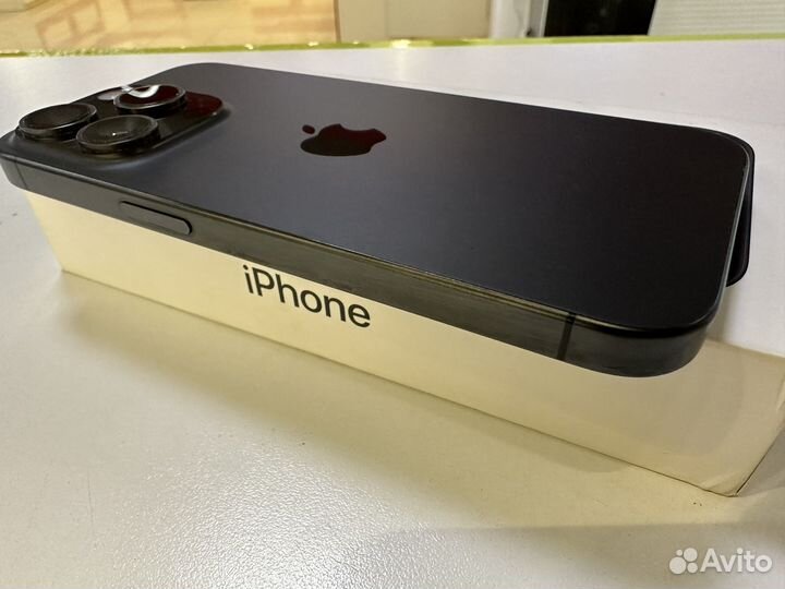 iPhone 15 Pro, 256 ГБ