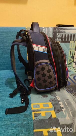 Школьный рюкзак Hummingbird