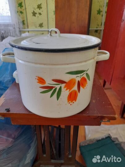 Эмалированные кастрюли и тазики