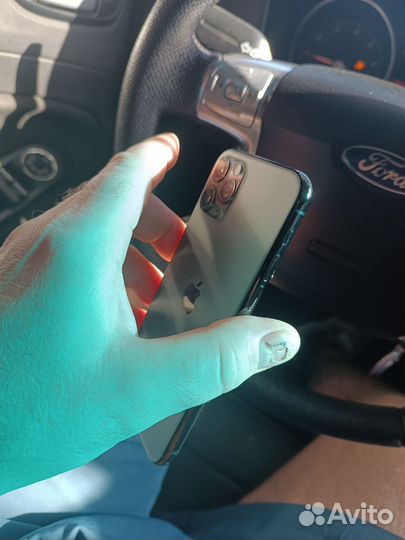 iPhone 11 Pro, 64 ГБ