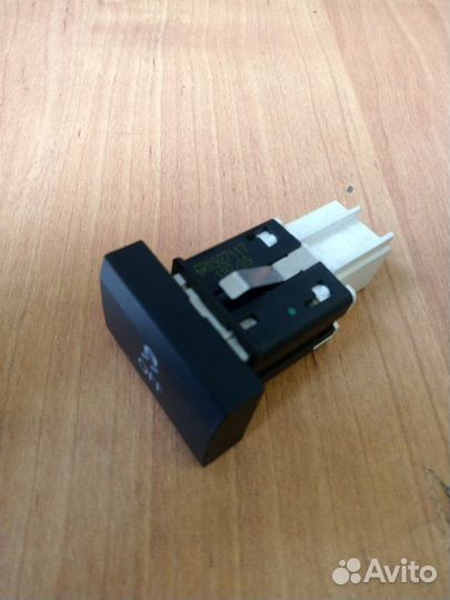 Кнопка антипробуксовочной системы (esp) Volkswagen