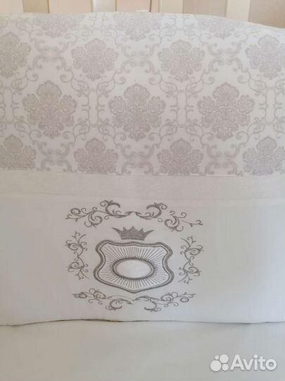 Комплект в детскую кроватку (бортики)