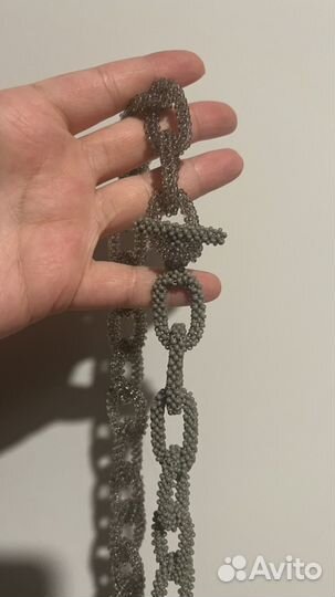 Украшение из бисера ручной работы