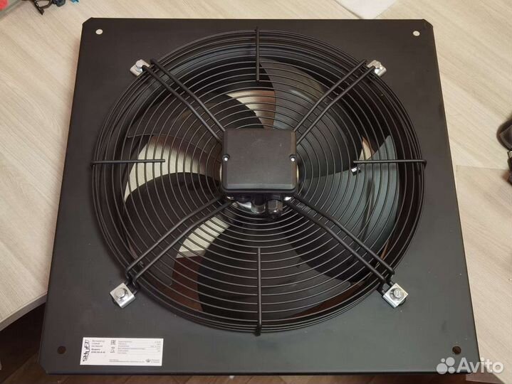 Вентилятор осевой вытяжной Shuft AXW-350-4E