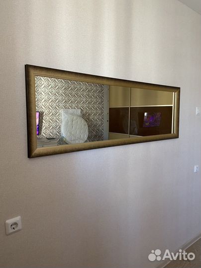 Зеркало настенное