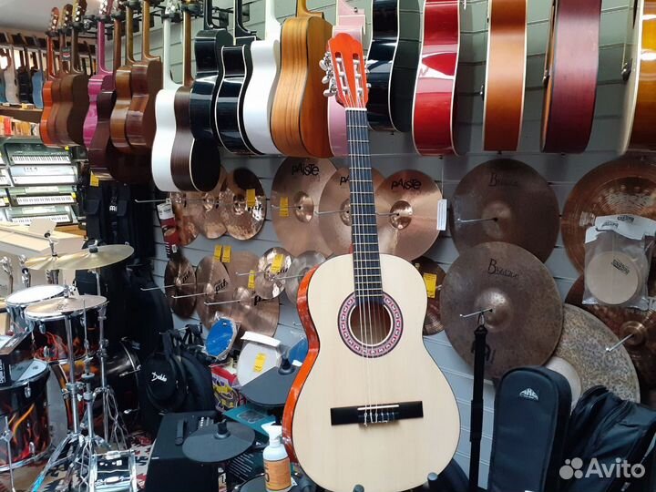 Классическая гитара 3/4