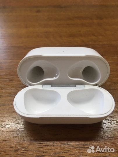 Беспроводные наушники apple airpods