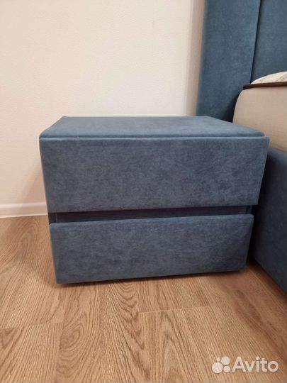 Тумба прикроватная