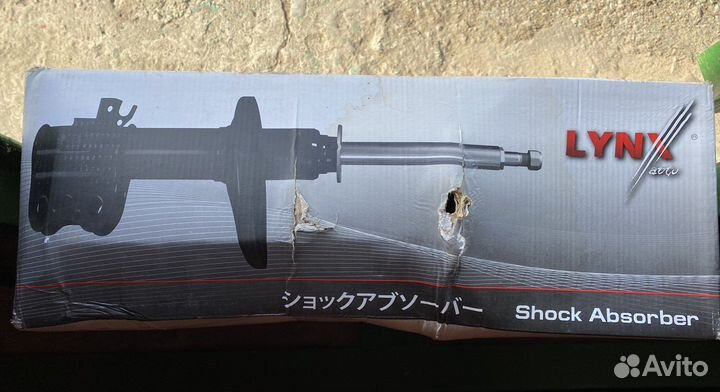 Амортизатор передний левый на хюндай tucson 2.0