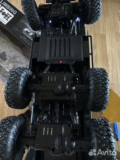 Внедорожник на пульте управления