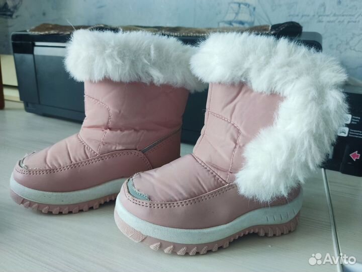 Зимние сапожки для девочки 24