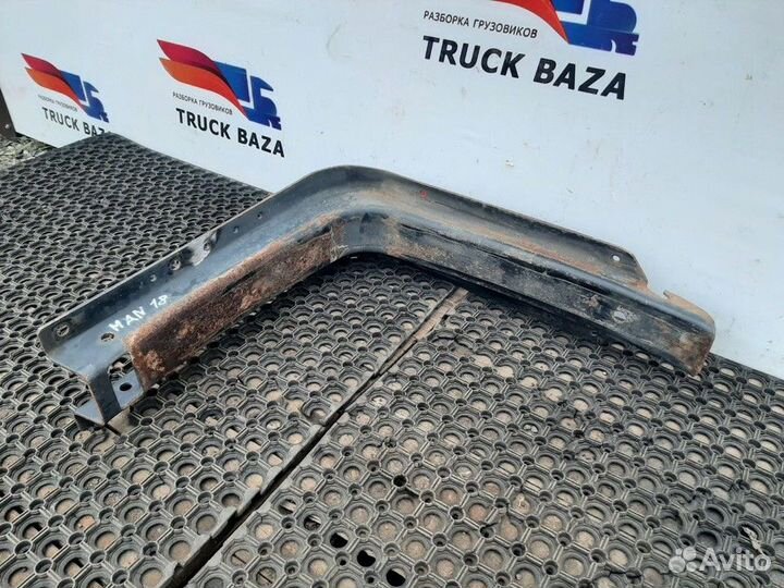 Кронштейн топливного бака