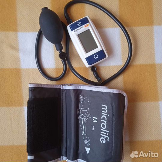 Тонометр полуавтоматический