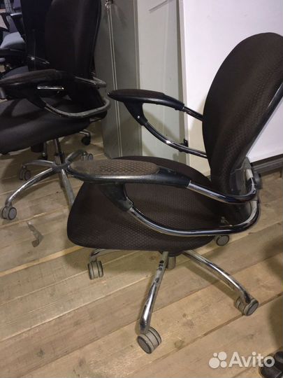 Компьютерное кресло