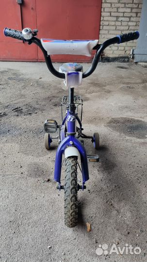 Детский велосипед четырехколесный