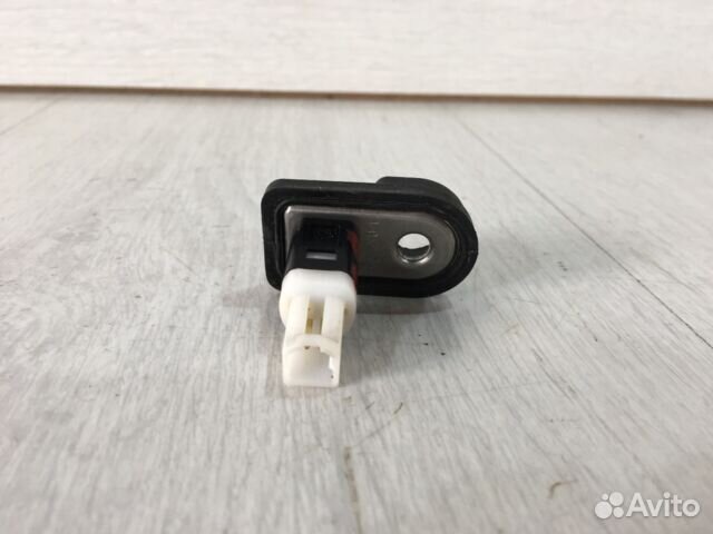 Концевик двери KIA RIO 4 1.4 ат седан